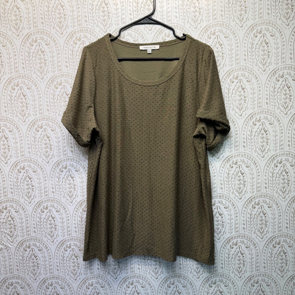 Rose + Olive Top Womens 1X Olive Green Swiss Dot Button Back Short Sleeve Tee